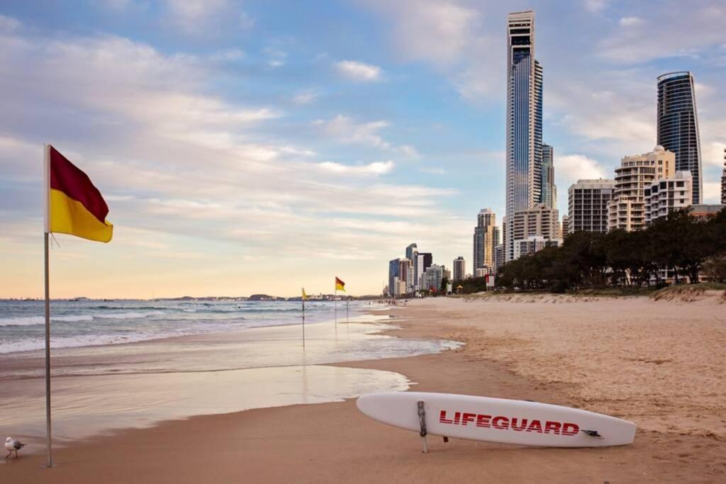Surfers Paradise Self Contained 1 Bed Unit Голд-Кост Екстер'єр фото