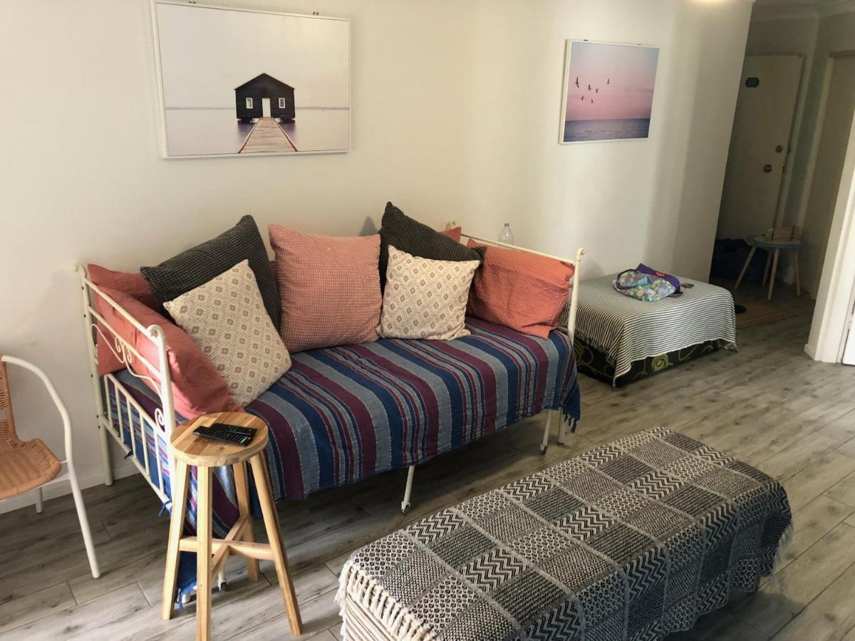 Surfers Paradise Self Contained 1 Bed Unit Голд-Кост Екстер'єр фото